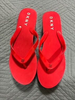 DKNY Red Wedged Women's Flip Flop Sandals with Logo Straps
